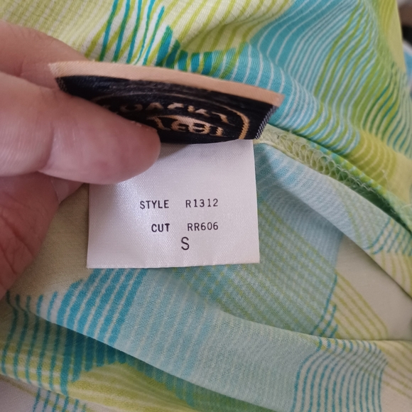 LA Seat Covers Blouse Top Size Small - Picture 4 of 5